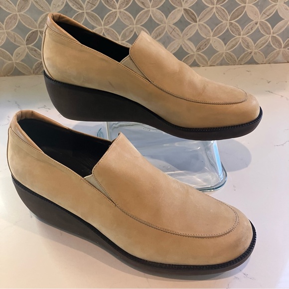 Donald J. Pliner Tan Suede Leather Wedge Platform Slip On Loafer Shoe Sz 8 M - Picture 3 of 11